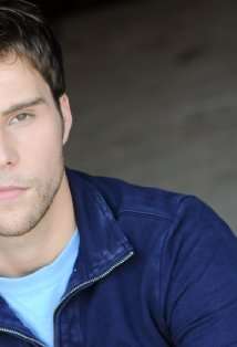 Актер Джастин Майлз