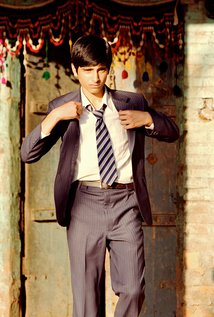 Актер Aqib Khan