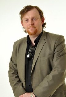 Актер Митч Хилл