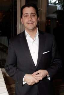 Актер Дэвид Глассер