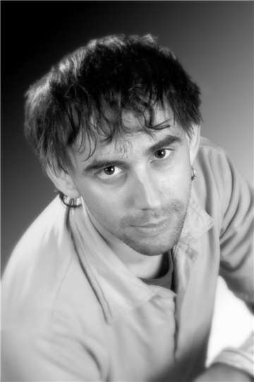 Актер Виталий Максименко