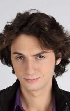 Актер Андрей Негинский