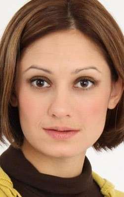 Актер Карина Мишулина