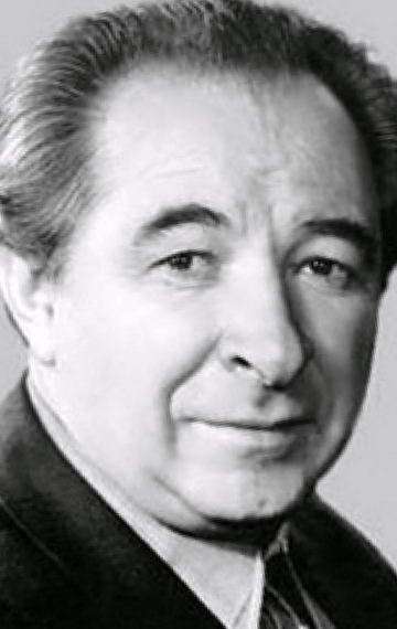 Актер Евгений Лебедев