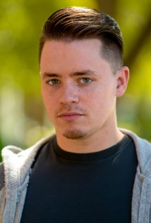 Актер Джонатан Д. Карпик