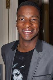 Актер Саймон Маньонда