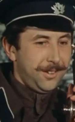 Актер Александр Абрамов