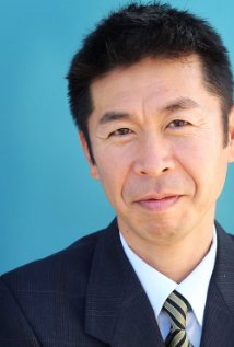 Актер Котаро Ватанабэ