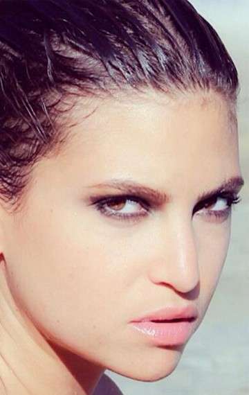 Актер Изабель Фунаро