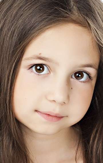 Актер Луиза-Габриэла Бровина