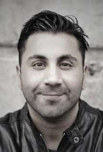 Актер Махмут Сувакси