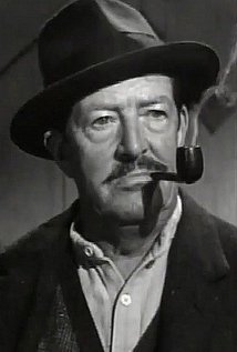 Актер Колин Кенни