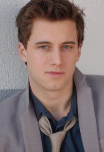 Актер Adam McManamy