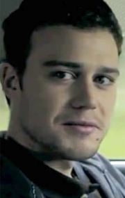 Актер Крис Грирсон