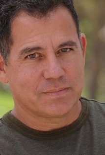 Актер Стивен Апостолина