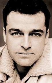 Актер Баки Даврак