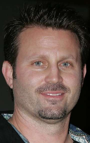 Актер Рик Роман Во