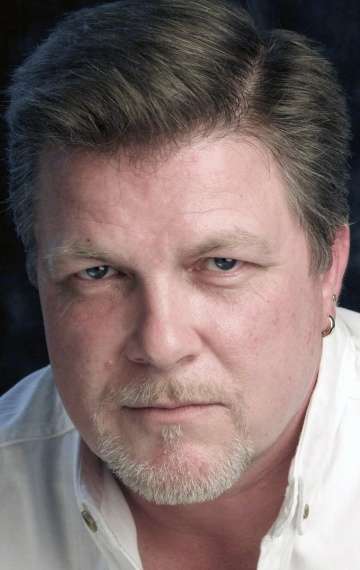 Актер Форбс КБ