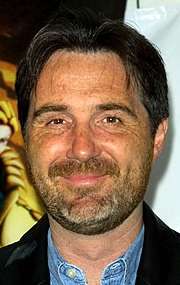 Актер Патрик Пинни