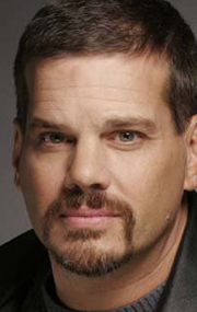 Актер Майкл Гарви