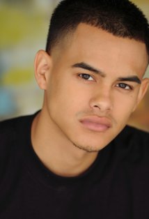 Актер Джулиан Уоркс