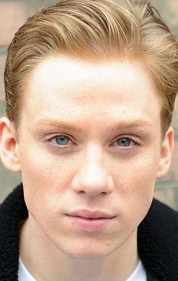 Актер Джо Коул