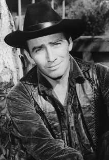 Актер Джеймс Друри