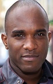 Актер Феникс Джеймс