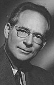 Актер Оливер Уоллес