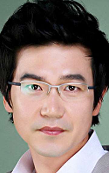 Актер Ким Дон Гюн