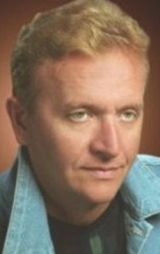 Актер Евгений Кушпель