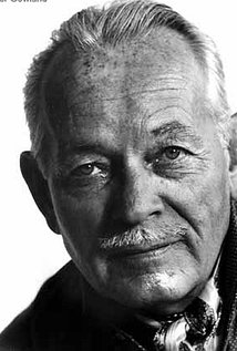 Актер Стив Карратерс