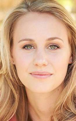 Актер Челси Гонзалез