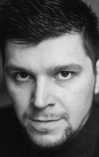 Актер Роман Кочержевский