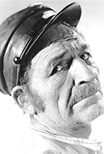 Актер Джон Нортпол