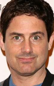 Фото Зак Гэллиган