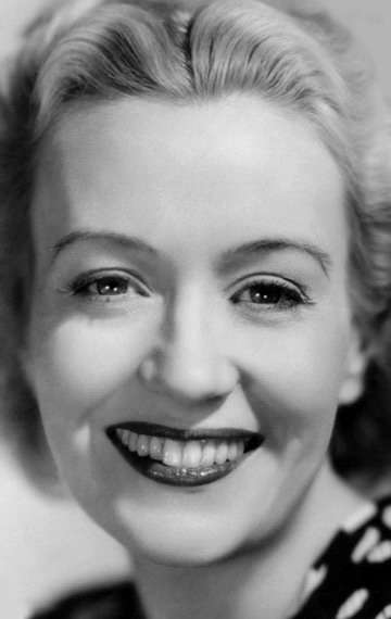 Актер Она Мансон