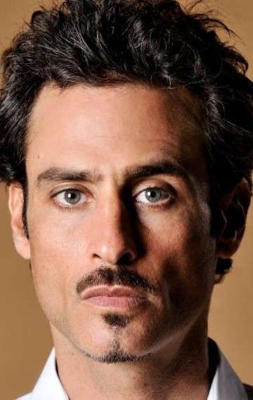 Актер Раз Деган