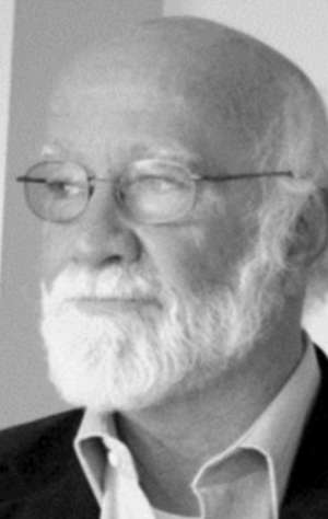 Актер Тим Робертсон