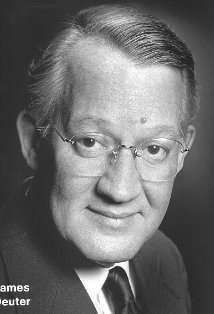 Актер Джеймс Дьютер