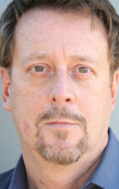 Актер Кен Альтер