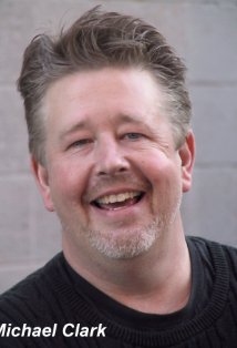 Актер Майкл Б. Кларк