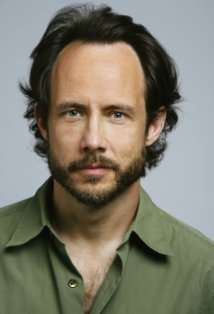 Актер Алекс Дрэйпер