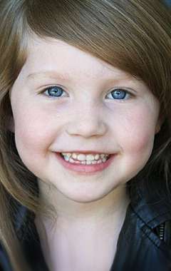 Актер Элла Андерсон