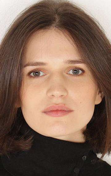 Актер Анна Халилулина