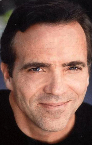 Актер Джон Х. Тобин