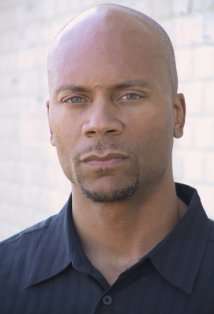 Фото Чарли Ньюхарт