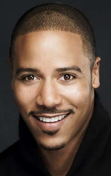 Актер Брайан Дж. Уайт