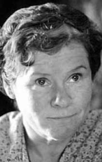 Актер Анна Кивни