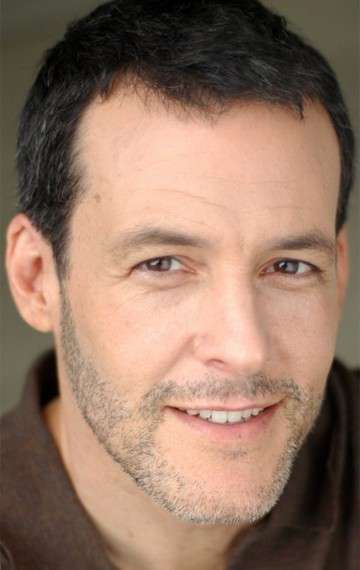 Актер Роберт Пралго